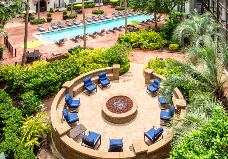 Courtyard at Post Midtown Square luxury apartment homes in Houston, TX