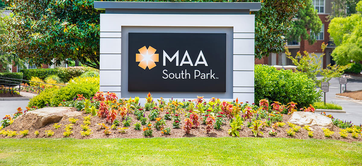 MAA South Park, Luxury Apartments in Charlotte, NC