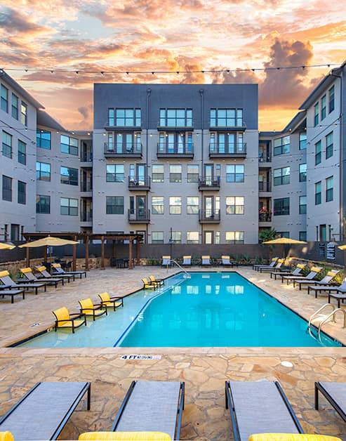 Pool at MAA Medical District luxury apartment homes in Dallas, TX