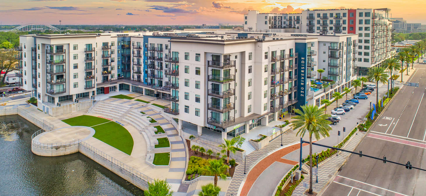 220 Riverside Luxury Apartments For Rent In Jacksonville Fl Maa