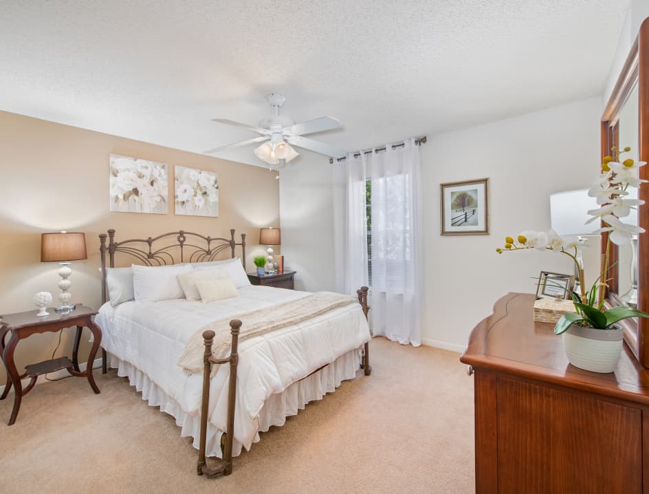 Bedroom at Colonial Village at Trussville in Birmingham, AL