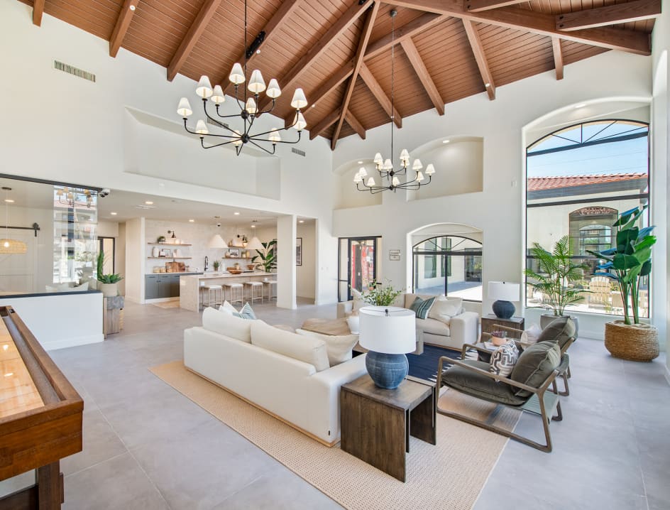 Resident Clubhouse at MAA Camelback in Phoenix, AZ