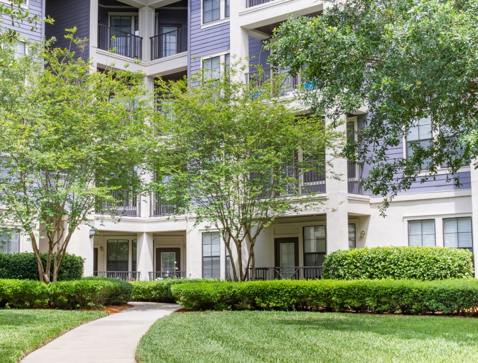 The Yard at Tattersall at Tapestry Park luxury apartment homes in Jacksonville, FL