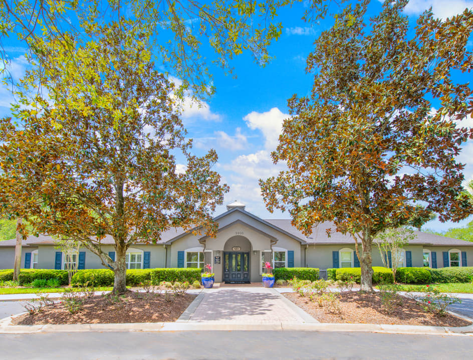 Leasing office at The Paddock Club Mandarin luxury apartment homes in Jacksonville, FL