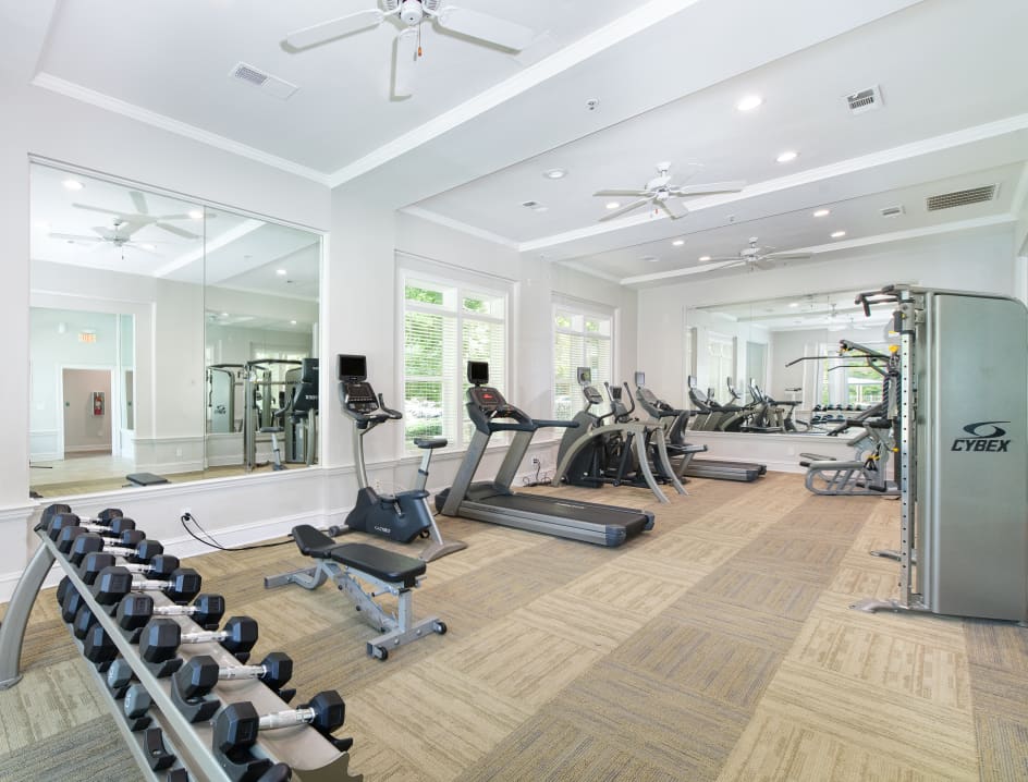 Fitness center at MAA Mount Vernon luxury apartment homes in Atlanta, GA