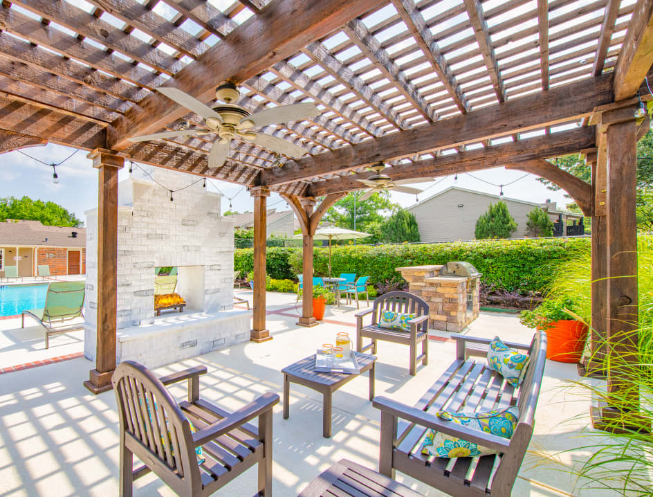 Fire pit at Kirby Station luxury apartment homes in Memphis, TN