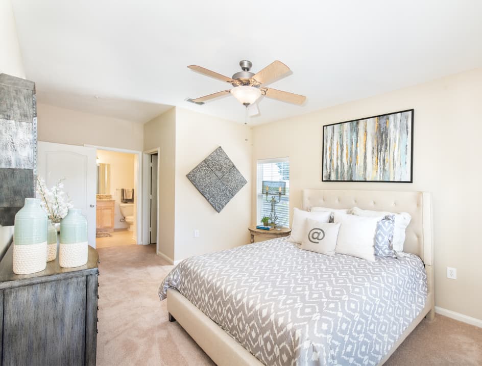 MAA Kennesaw Nashville TN Bedroom