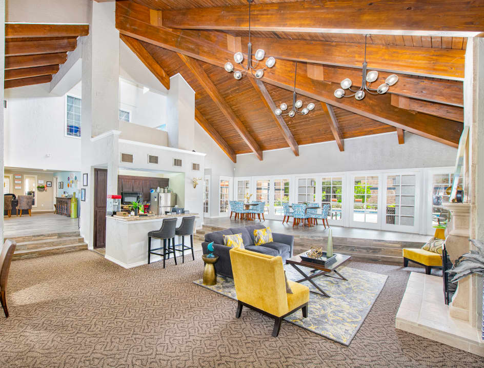 Clubhouse at Balcones Woods luxury apartment homes in Austin, TX