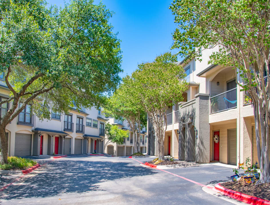 Street View at MAA Barton Creek in Austin, TX