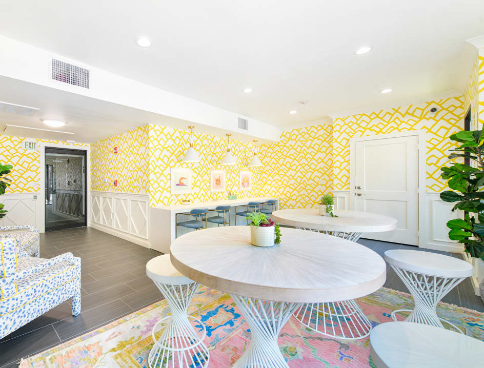 Business lounge at MAA McKinney Ave luxury apartment homes in Dallas, TX