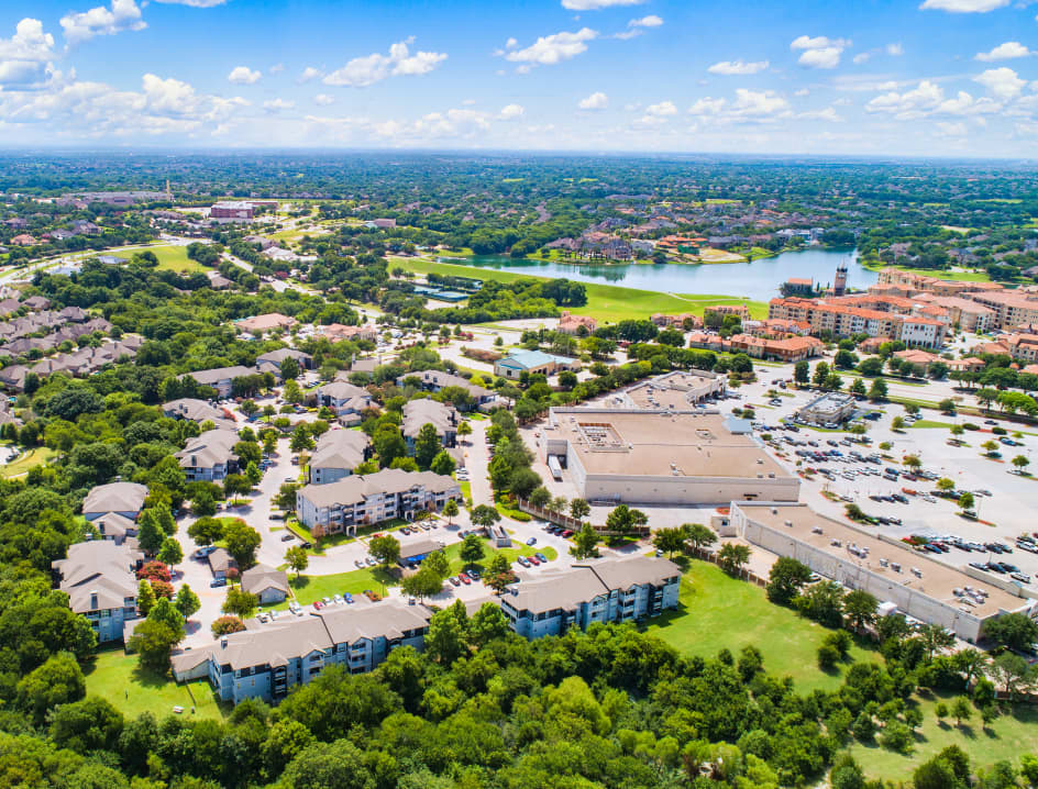Grounds at MAA Stonebridge Ranch luxury apartment homes in McKinney, TX