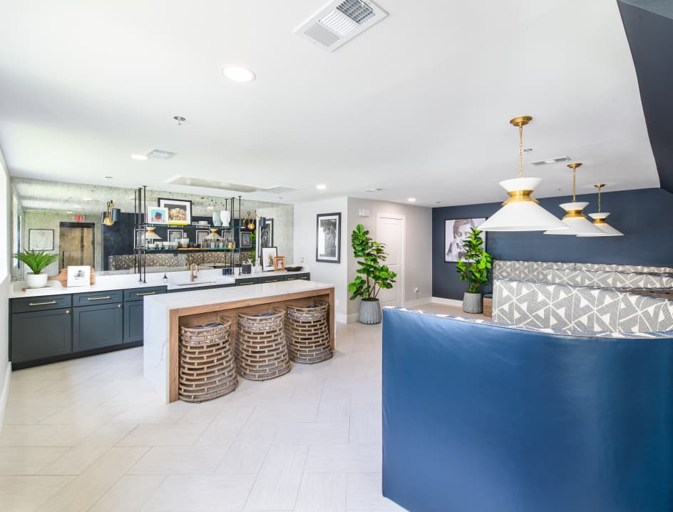 Clubhouse at MAA Worthington luxury apartment homes in Dallas, TX