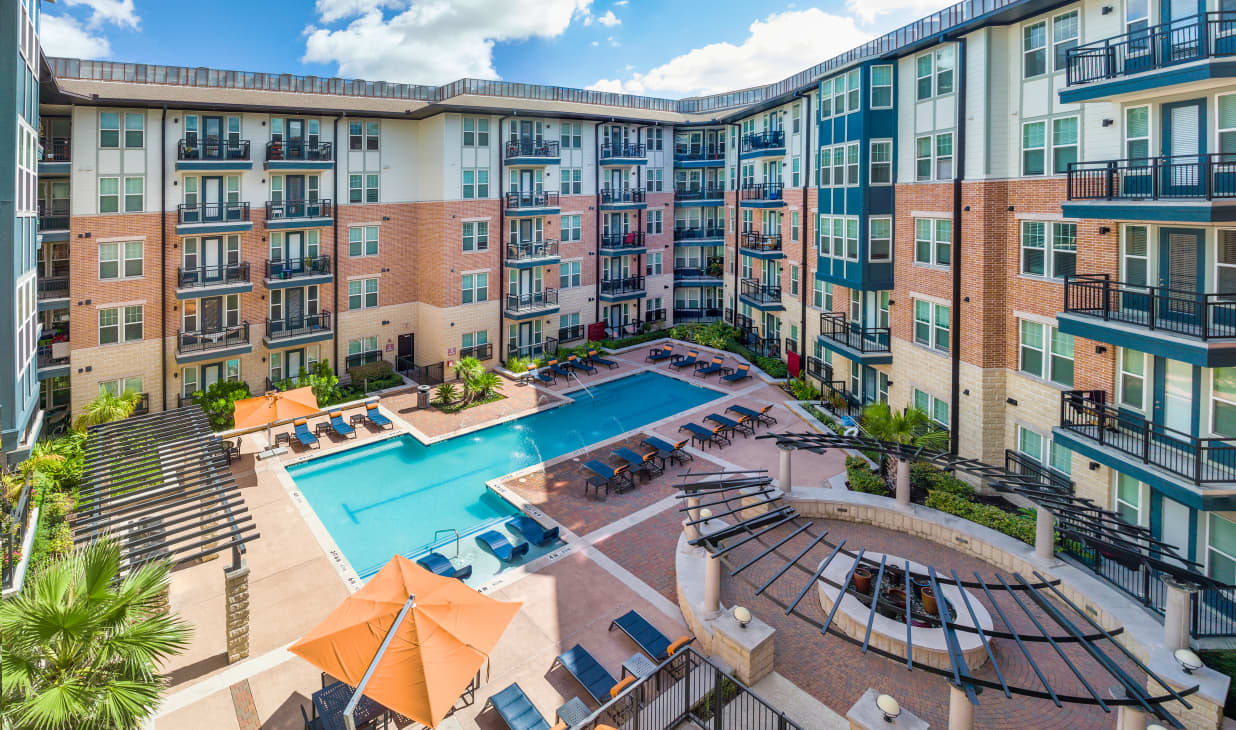 Aerial Pool View at MAA 510 in Houston, TX