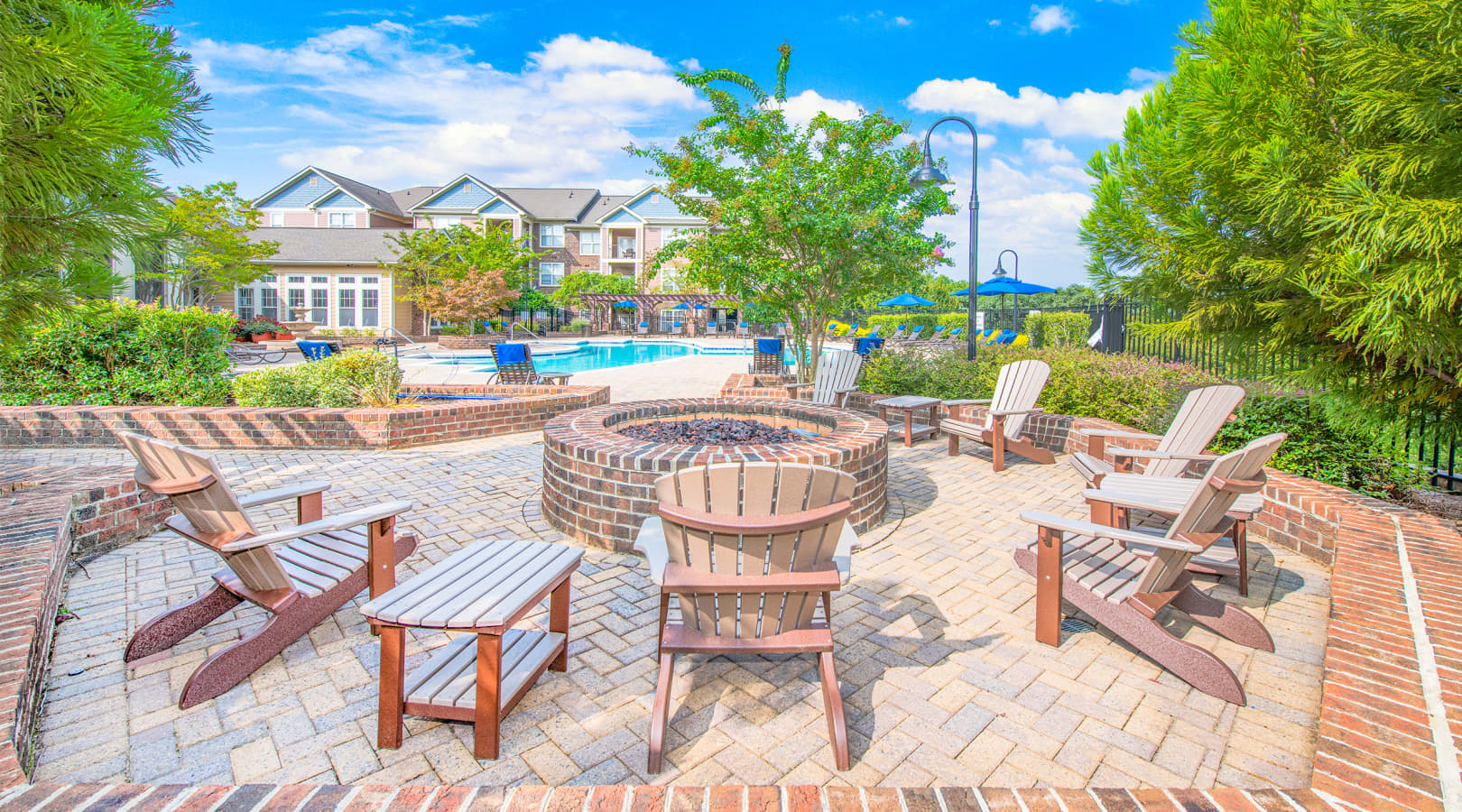Firepit at MAA Huntersville luxury apartment homes in Charlotte, NC