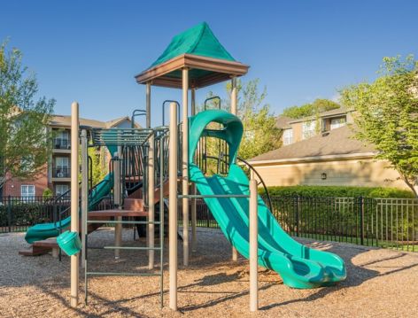 Playground at Colonial Grand at Matthews Commons luxury apartment homes in Charlotte, NC
