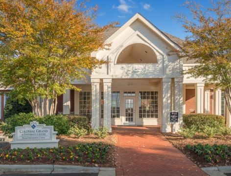 Clubhouse at Colonial Grand at University Center luxury apartment homes in Charlotte, NC