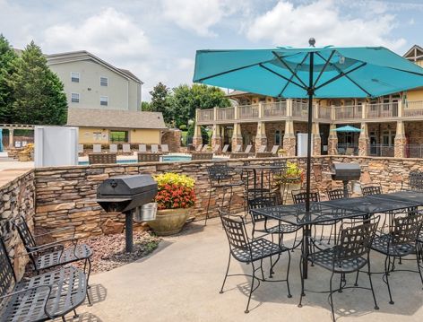 Deck at Colonial Grand at Trinity Commons luxury apartment homes in Raleigh, NC