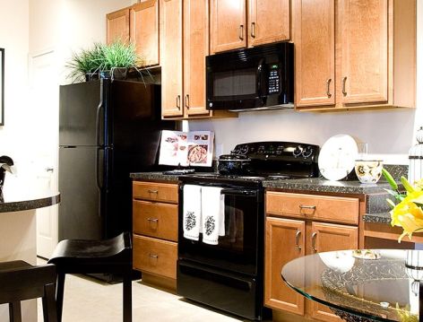Kitchen at Colonial Grand at Onion Creek luxury apartment homes in Austin, TX