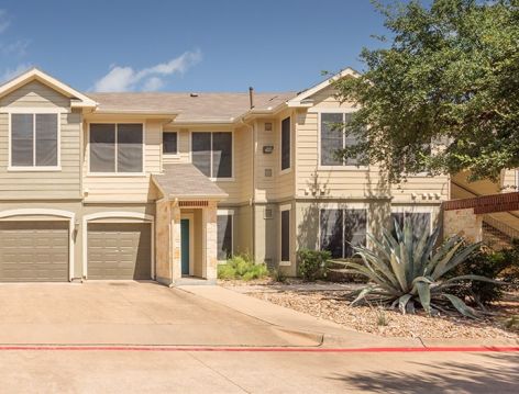 Parking at Legacy at Western Oaks luxury apartment homes in Austin, TX