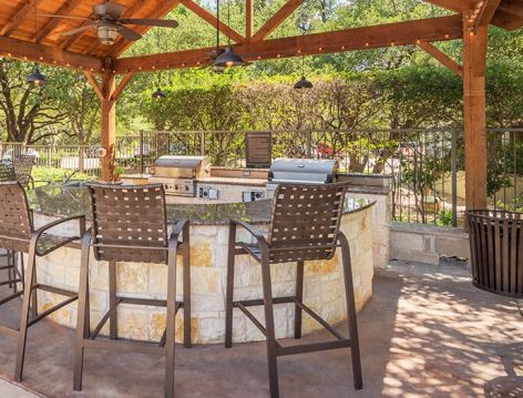 Grill at Legacy at Western Oaks luxury apartment homes in Austin, TX
