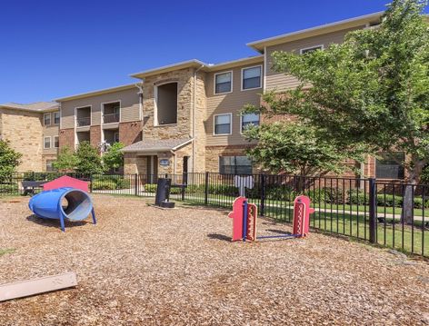 Dog park at Colonial Grand at Hebron luxury apartment homes in Dallas, TX