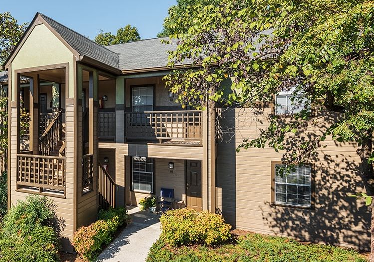 Exterior 4 at Steeplechase luxury apartment homes in Chattanooga, TN