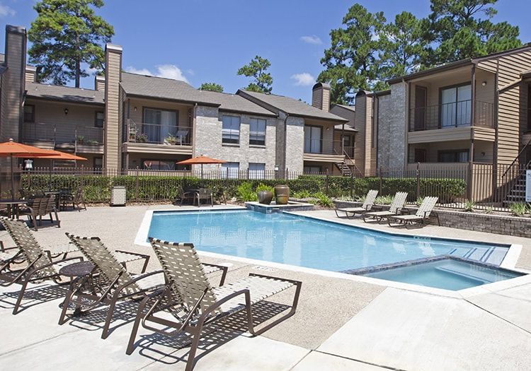 Pool at Cypresswood Court luxury apartment homes in Houston, TX