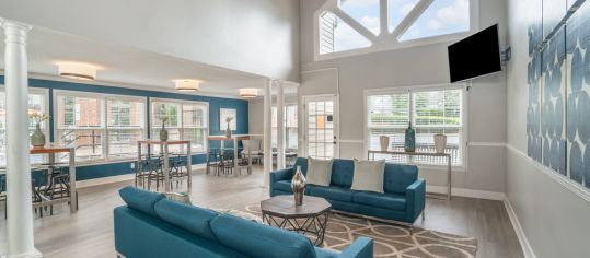 Clubhouse 2 at Hamilton Pointe luxury apartment homes in Chattanooga, TN