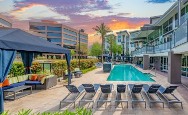 Pool at MAA Fountainhead luxury apartment homes in Tempe, AZ