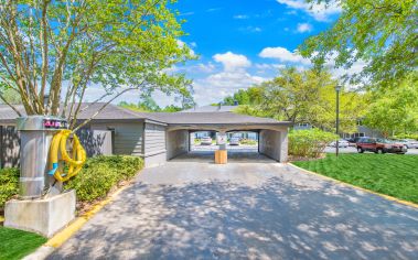 Car Wash at MAA Belmont luxury apartment homes in Jacksonville, FL