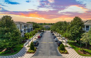 Property driveway at MAA Twin Lakes in Orlando, FL