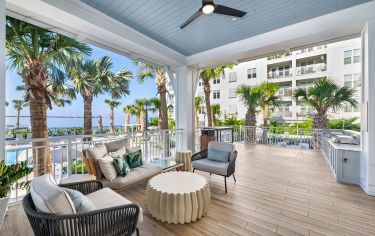 Veranda at MAA Breakwater luxury apartment homes in Tamps, FL