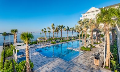 Pool at MAA Breakwater luxury apartment homes in Tamps, FL