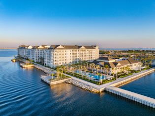 Pool at MAA Breakwater luxury apartment homes in Tamps, FL