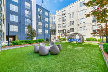 Courtyard at MAA Buckhead luxury apartment homes in Atlanta, GA