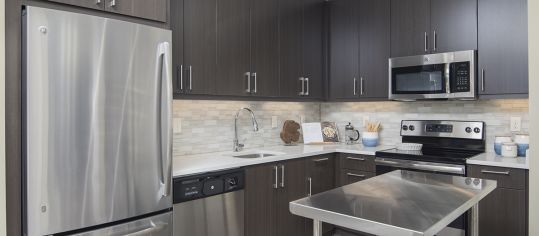 Kitchen2 at MAA Centennial Park luxury apartment homes in Atlanta, GA