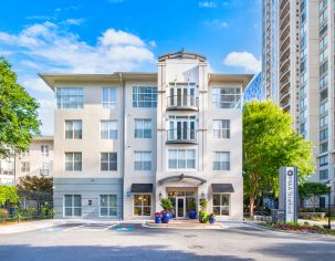 Entrance on Stratford St. of MAA Stratford luxury apartment homes in Atlanta, GA