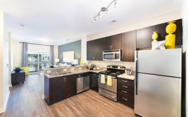 Studio kitchen at MAA 1225 luxury apartment homes in Charlotte, NC