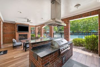 Grilling area at MAA Providence luxury apartment homes in Raleigh, NC