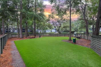 Dog park at MAA Runaway Bay luxury apartment homes in Mt. Pleasant, SC