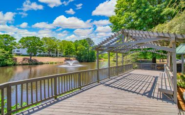 Pond Gazebo at MAA Howell Commons luxury apartment homes in Greenville, SC