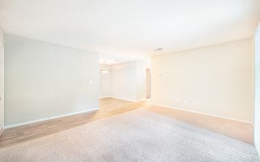 Living area at MAA Spring Creek luxury apartment homes in Greenville, SC