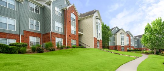 Exterior at MAA Bellevue luxury apartment homes in Nashville, TN