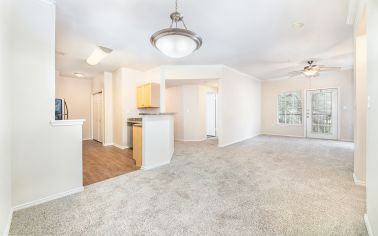 Dining area at Colonial Grand at Canyon Pointe luxury apartment homes in Austin, TX