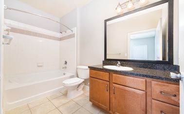 MAA Ashton Oaks Bathroom Austin TX Apartments