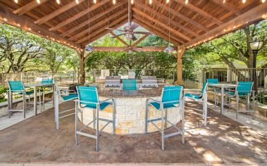 Pool Grilling Area at MAA Western Oaks in Austin, TX