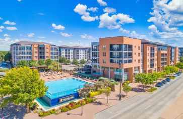 Exterior at MAA Bella Casita luxury apartment homes in Dallas, TX