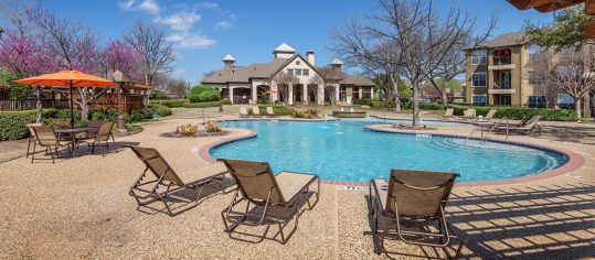 Pool at MAA Boulder Ridge luxury apartment homes in Dallas, TX