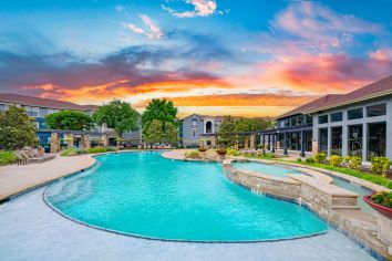 Pool at MAA Starwood luxury apartment homes in Frisco, TX