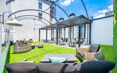 Sky Terrace at MAA Worthington luxury apartment homes in Dallas, TX